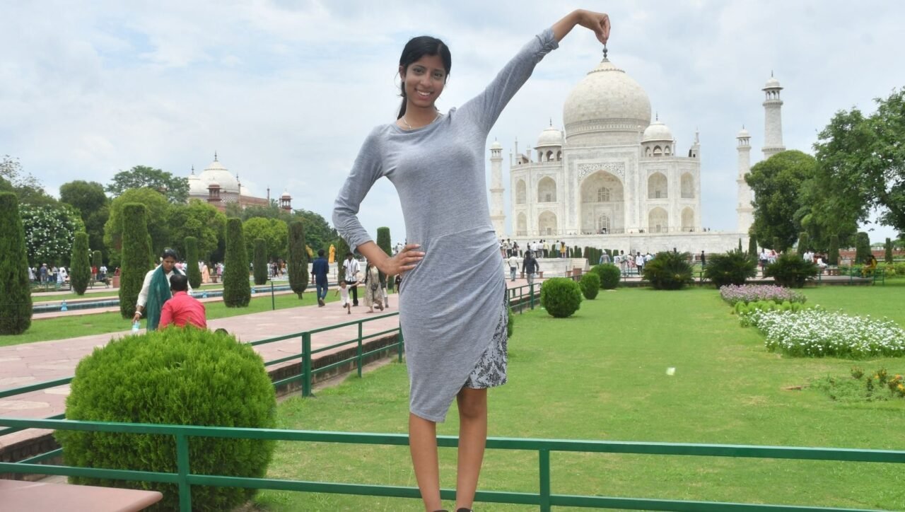Same day Taj Mahal tour by car from delhi