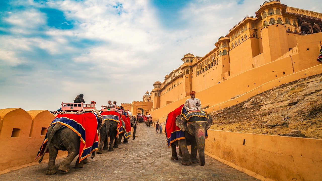 Best places to visit in Rajasthan & Royal activities